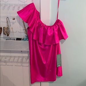 One shoulder hot pink dress